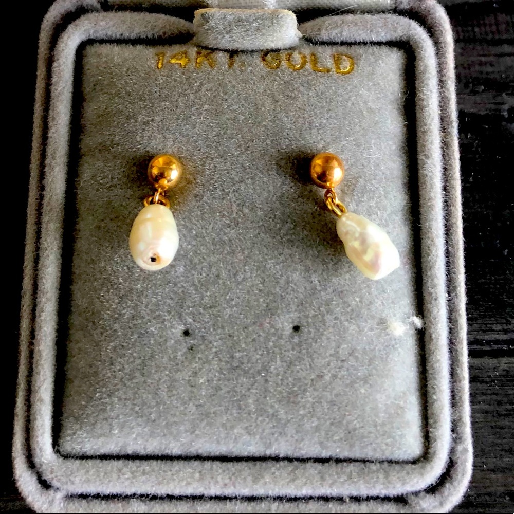 Freshwater pearls 14k gold